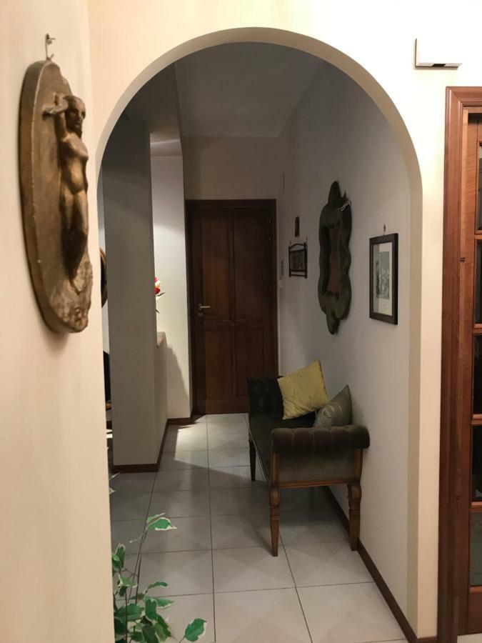 La Casa Di Fausto Hotel Cesaro Luaran gambar